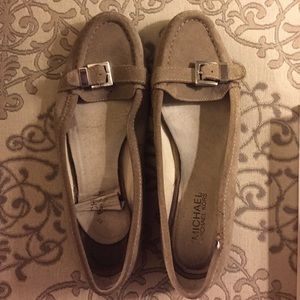 Micheal Kors Flats