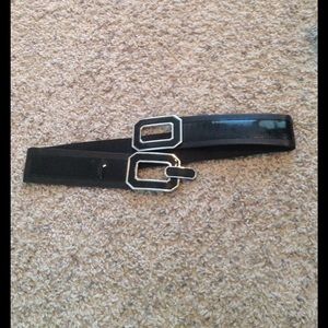 White House Black Market elastic belt Sz Large