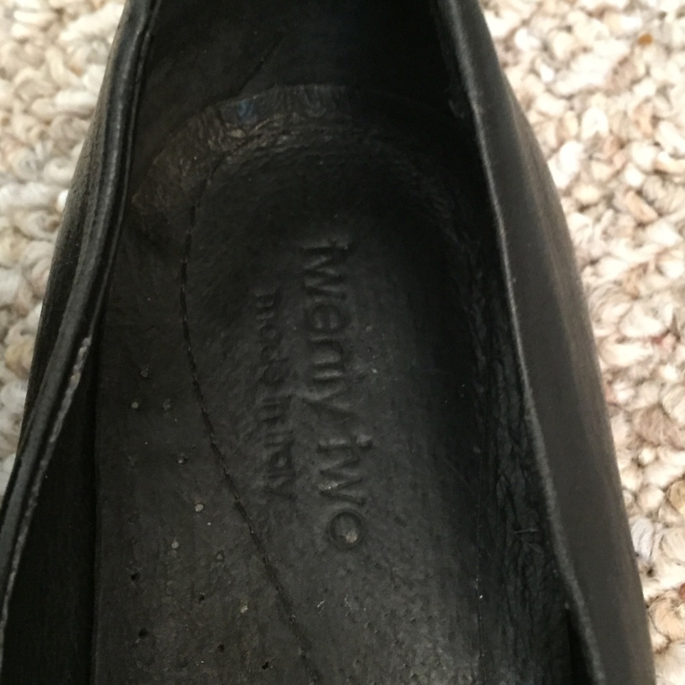 Twenty Two black flats - Picture 4 of 4