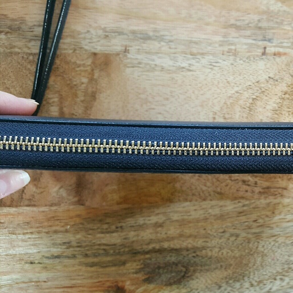 ❎❌SOLD❌❎ NWT Kate Spade Wristlet - Picture 3 of 7