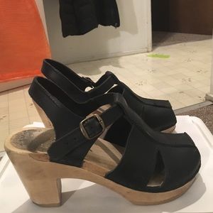 gently worn No.6 black leather clogs