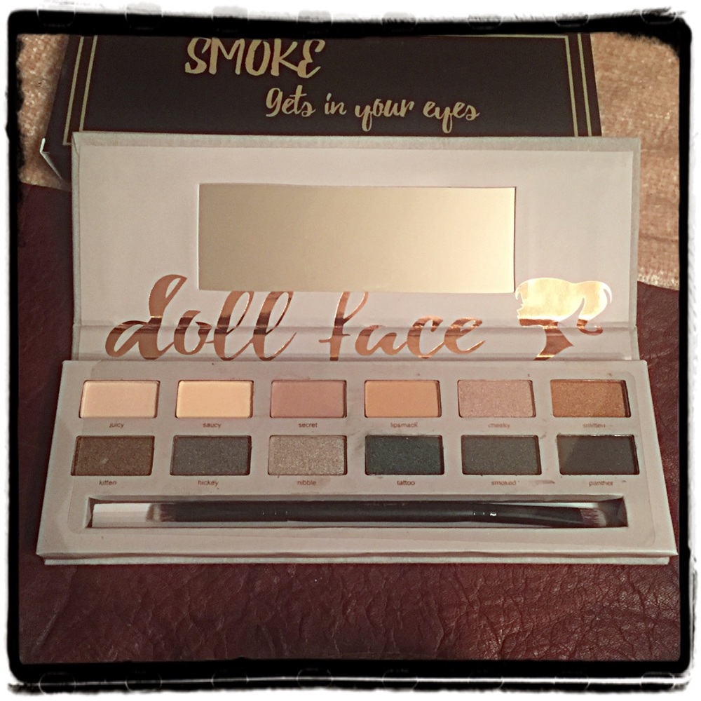 Doll Face Eye Shadow