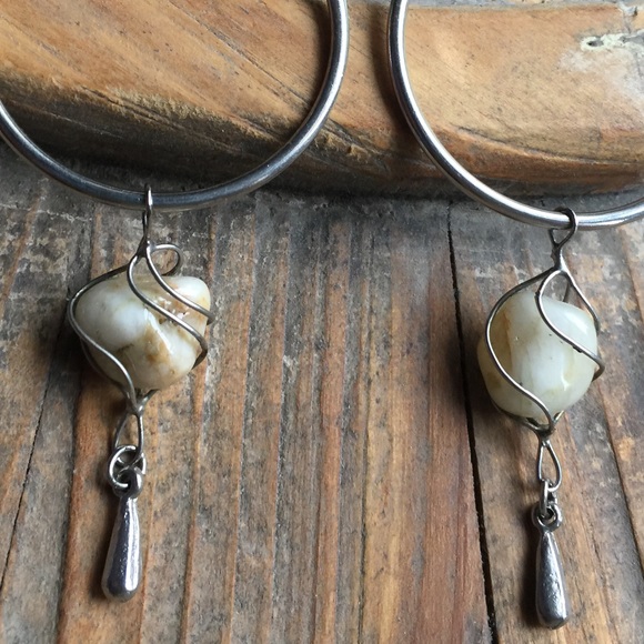 . {CRESCENT} Rock-stud solid Sterling hoops - Picture 8 of 8