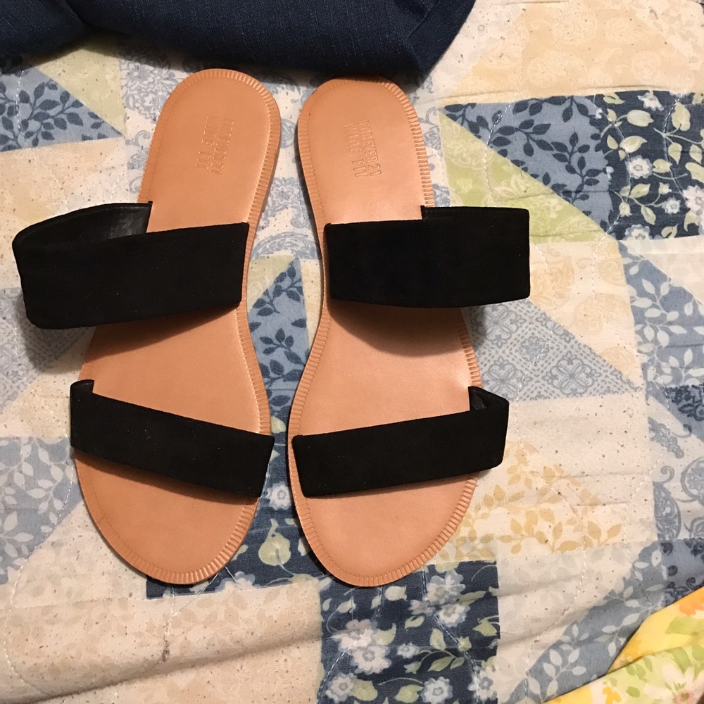 Forever 21 suede Wide fit sandals