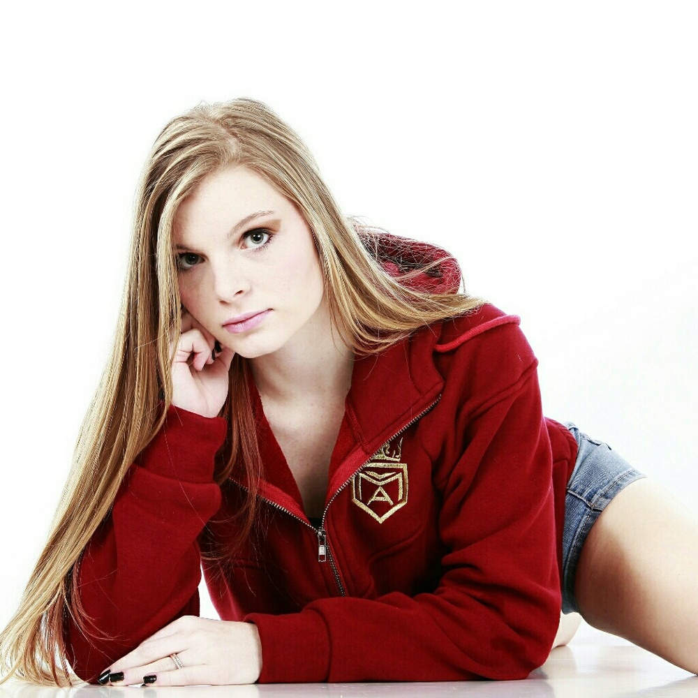 Cardinal Hoodie - Picture 2 of 4