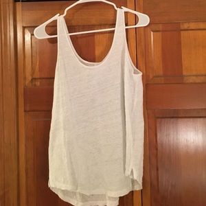Set of 3 linen tank tops