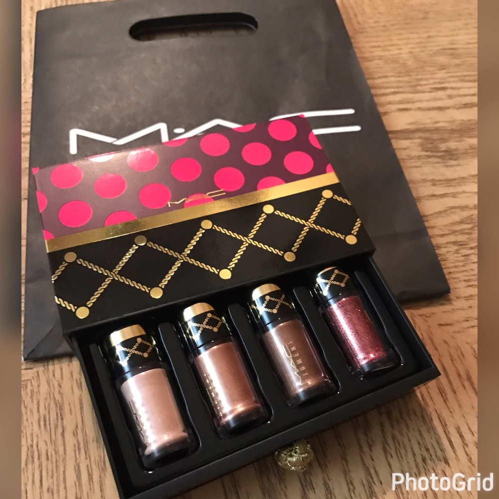 MAC Nutcracker Sweet Bronze Pigments & Glitter Set