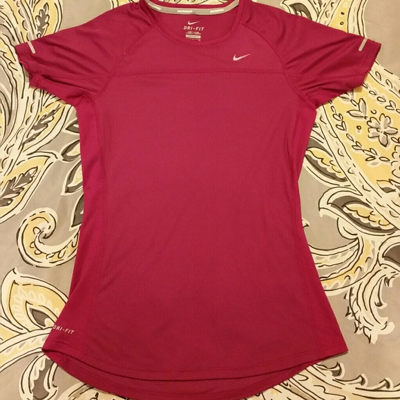 Nike Tops - Nike dri-fit top