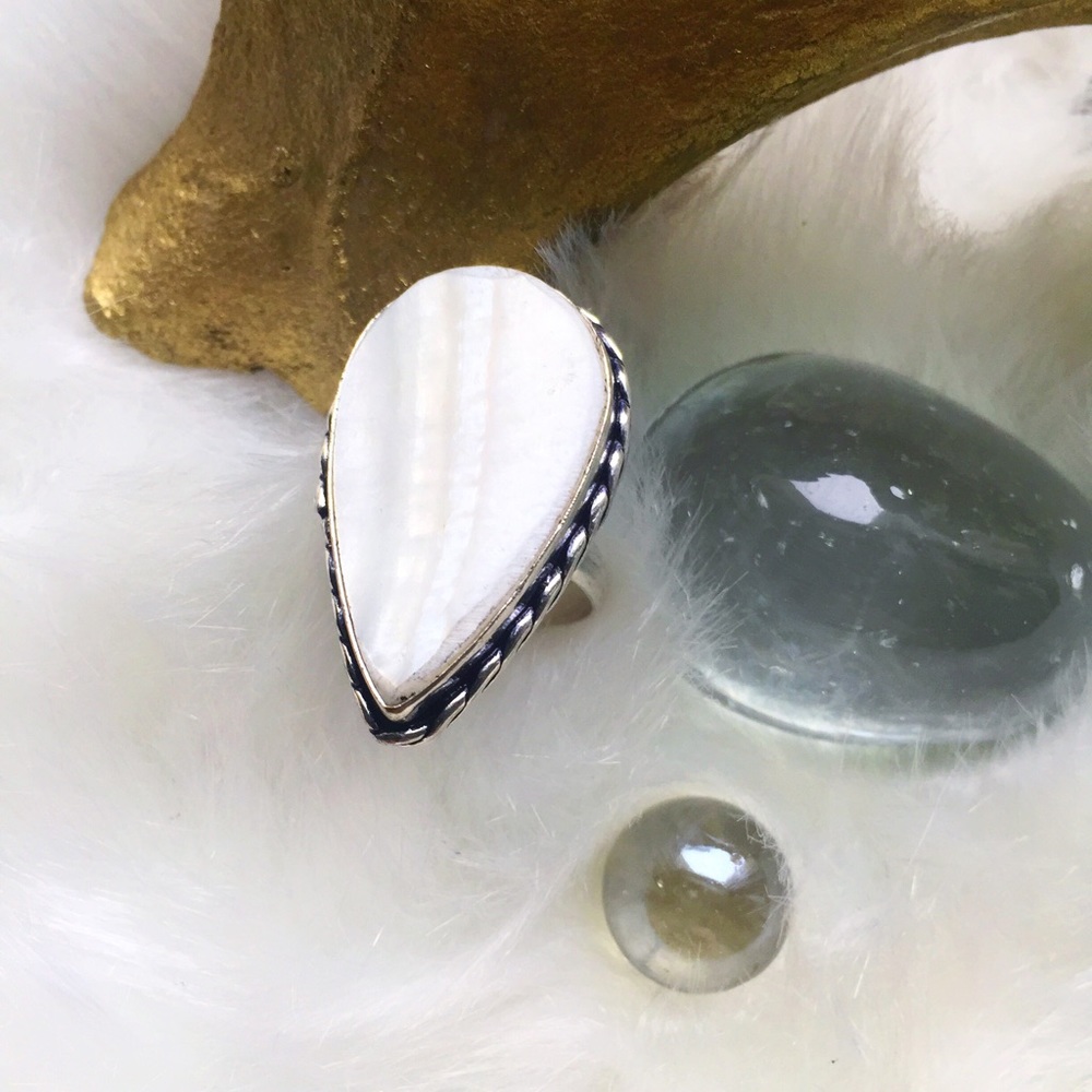 . {MOTHER OF PEARL} Teardrop + Sterling silver