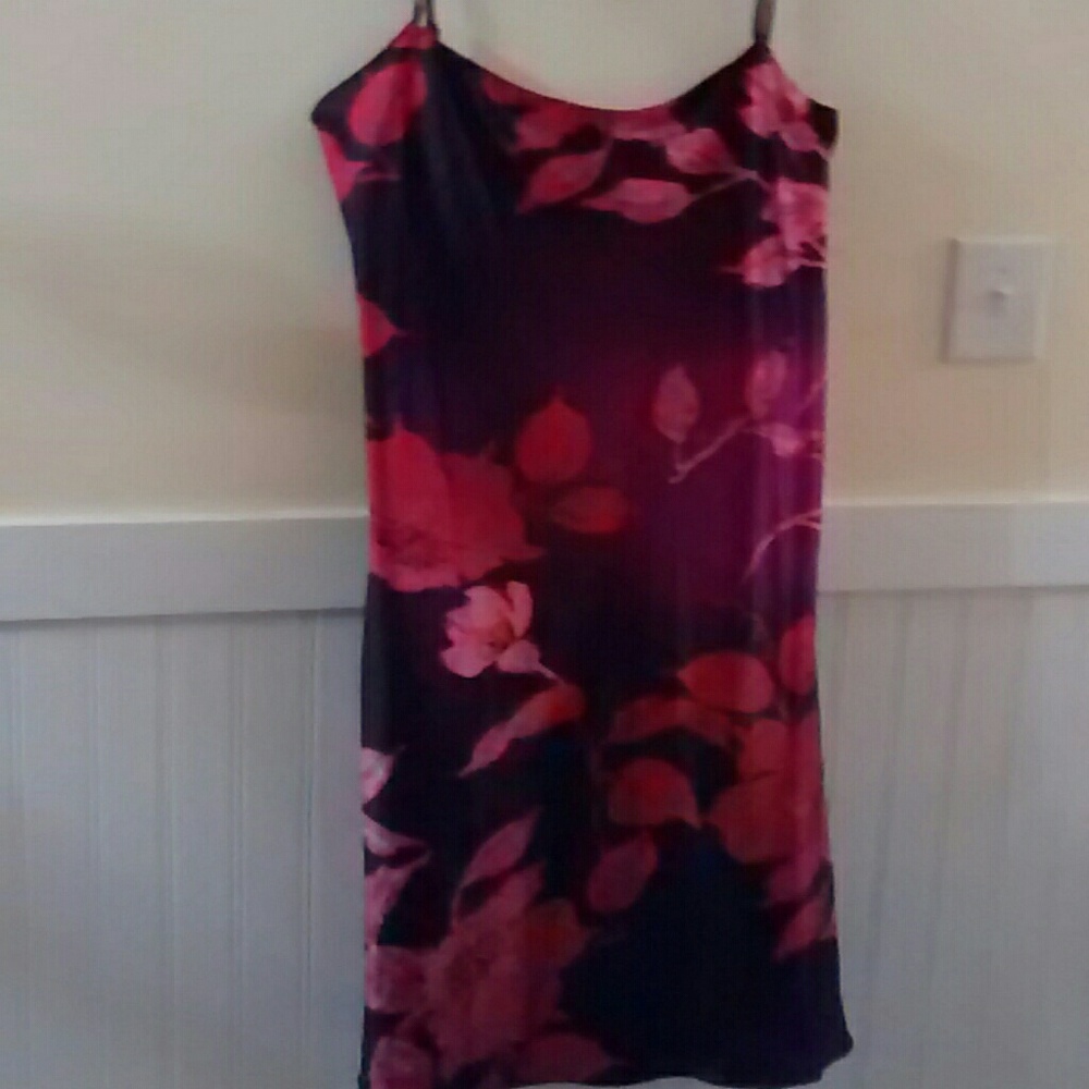 NWT Natori private luxuries Long Chemise