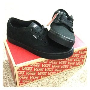 BRAND NEW! All black vans