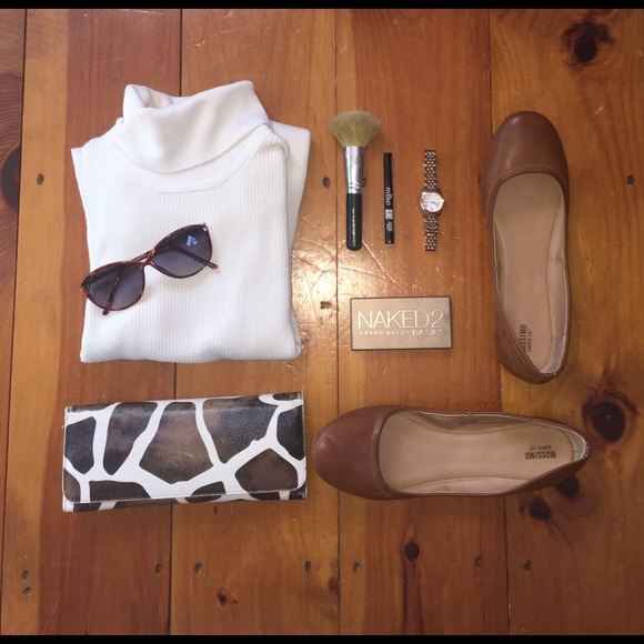 Michael Kors Sweaters - MICHAEL KORS: Cream Turtleneck