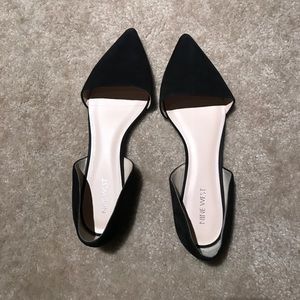 Nine West pointy black flats