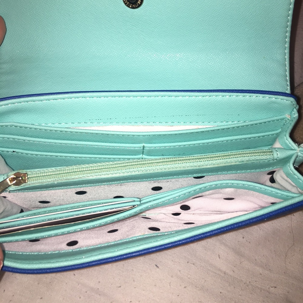 Wallet - Picture 2 of 2