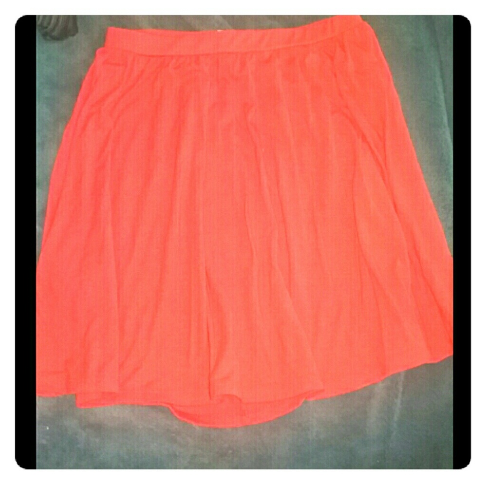 Coral skirt