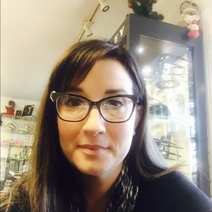 Meet your Posher, Brittney