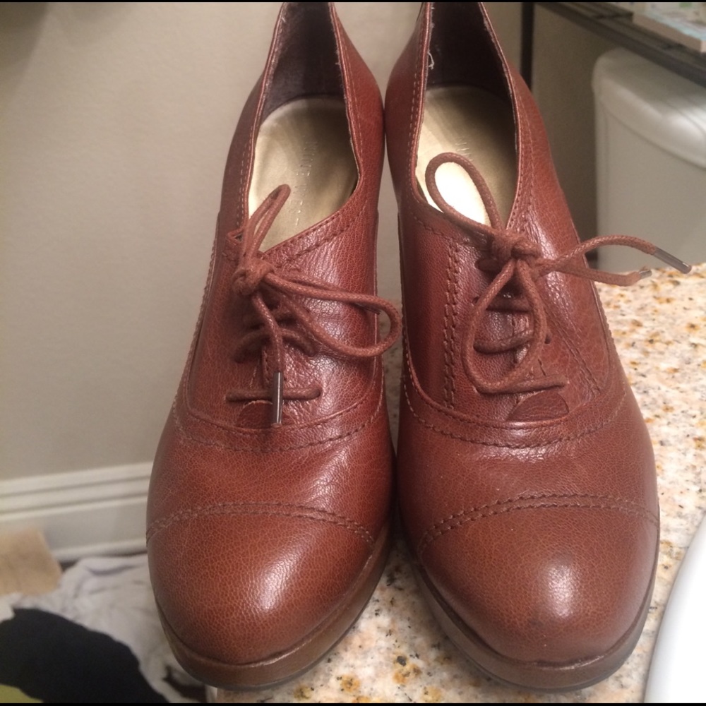Nine West bootie heels. Make an offer :)