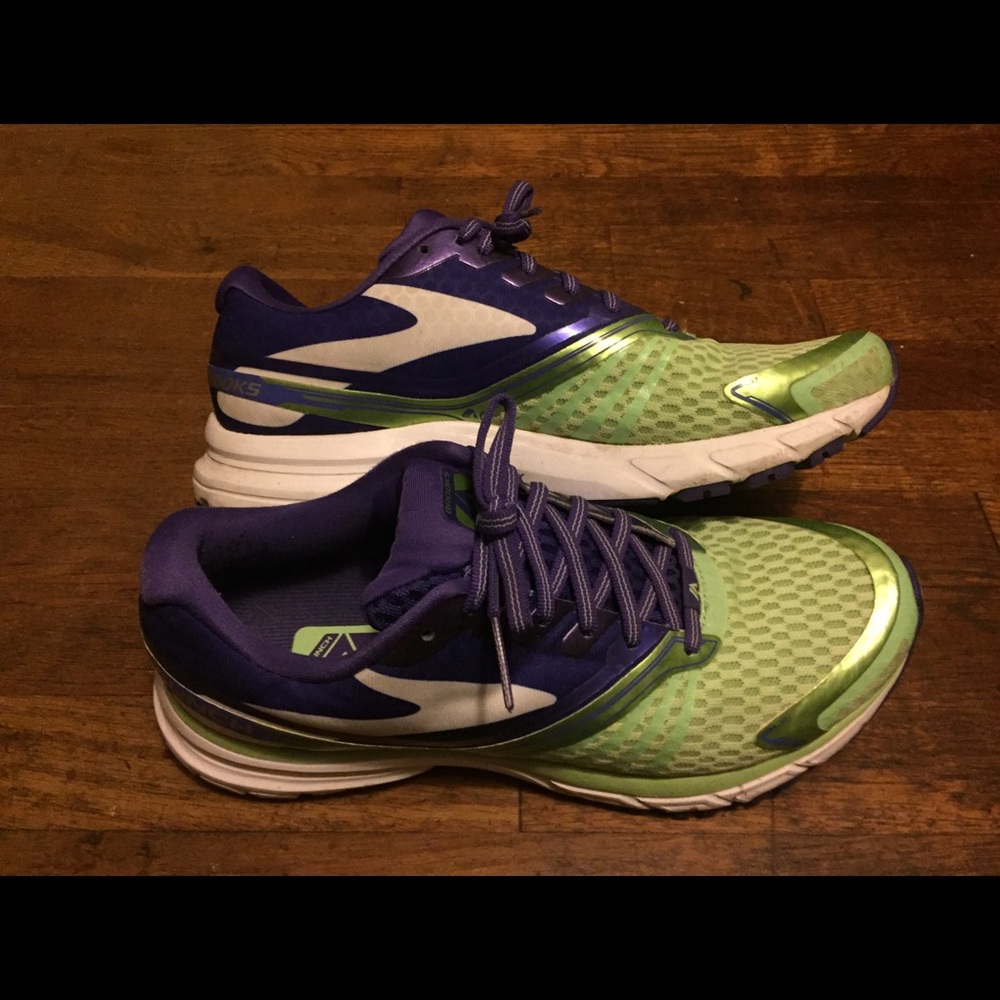 Women's Brooks Launch 2 running shoes size 8.5