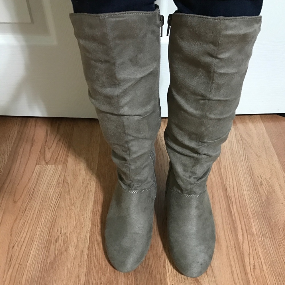Trend Report Grey/Taupe Wedges Boots