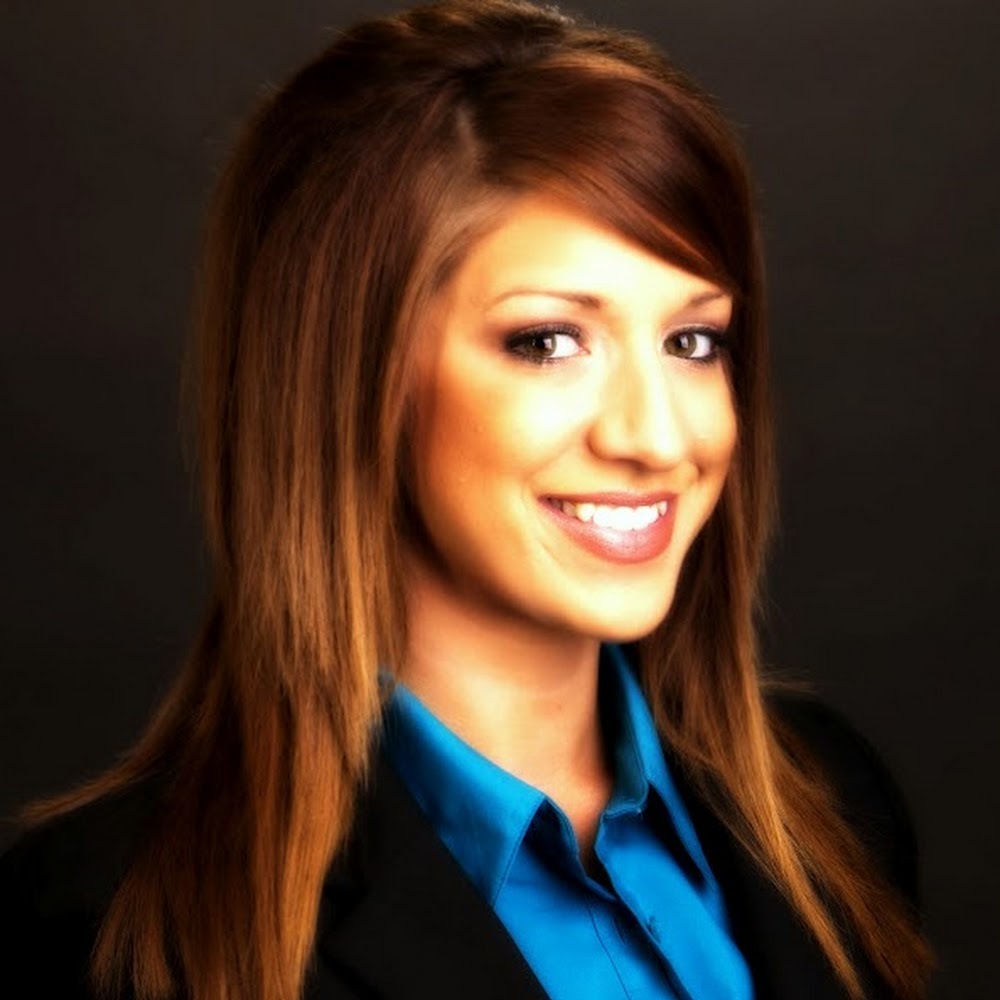 Meet your Posher, Adina