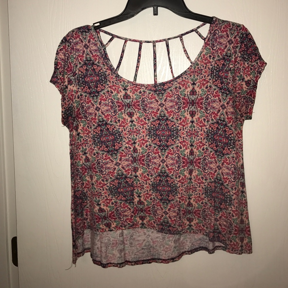 Crop with cute back