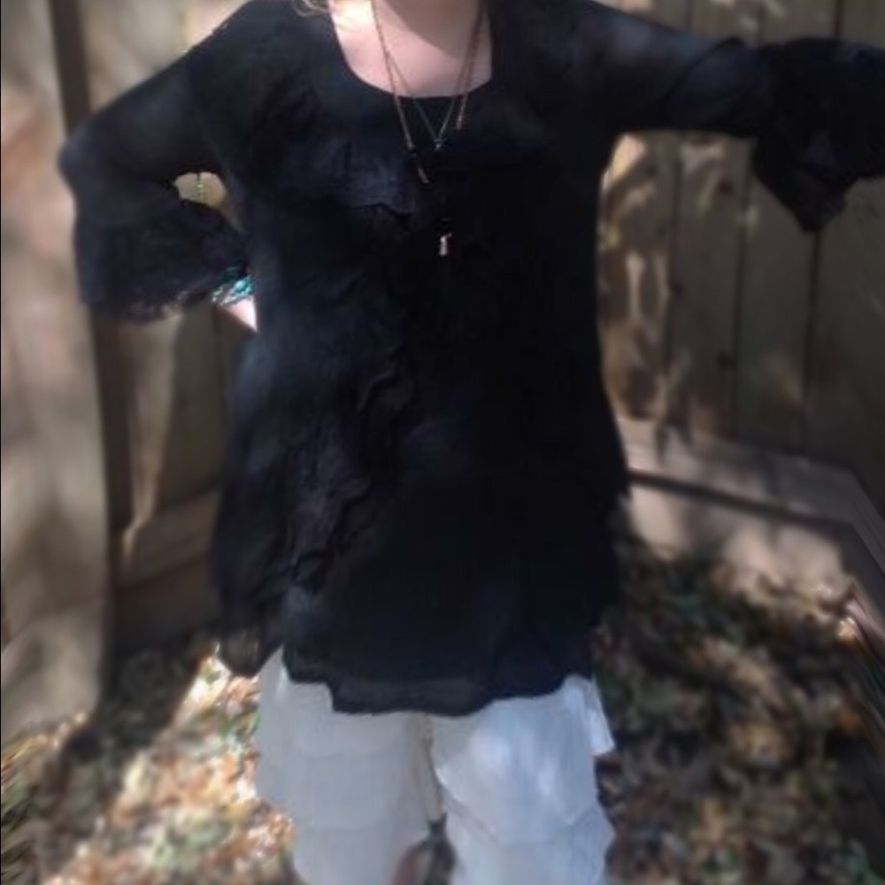 Large Black Peasant style Cardigan - Picture 4 of 4