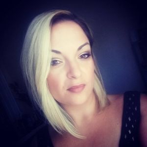 Meet your Posher, Ana