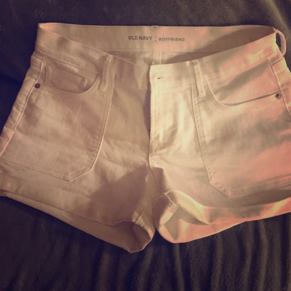 White boyfriend shorts
