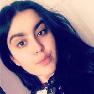 Meet your Posher, Zarie