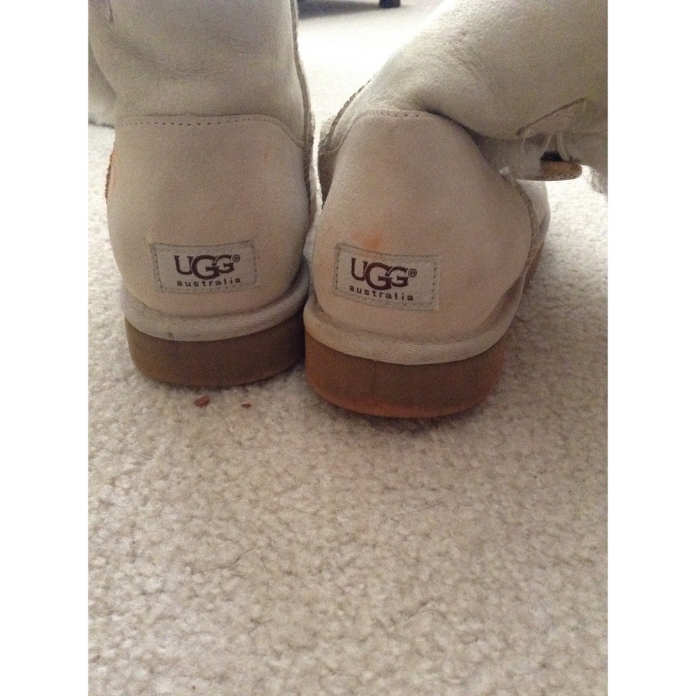 SAND UGGS! PSA: DIRTY! CAN BE CLEANED EASILY!