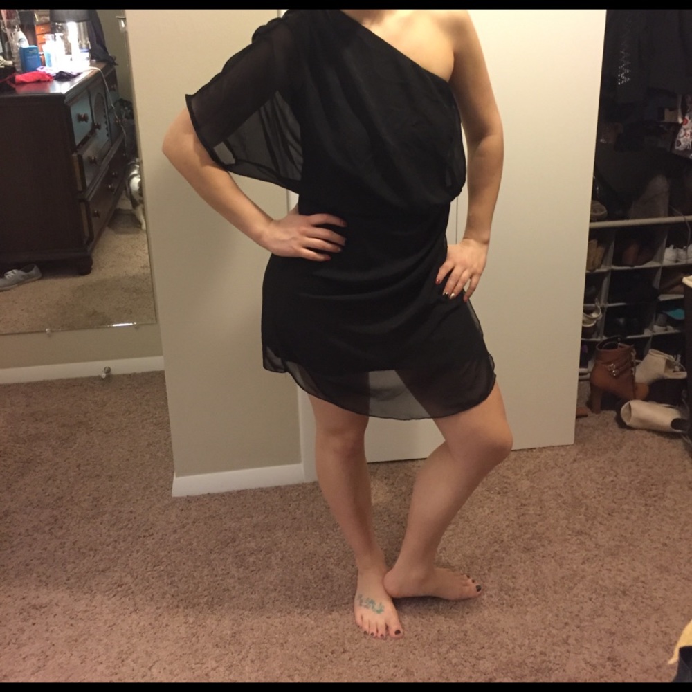 🚫SOLD🚫 One shoulder dress