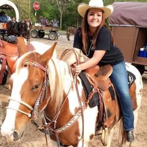 Meet your Posher, Heather