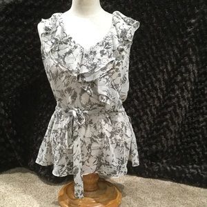 Express tank blouse medium