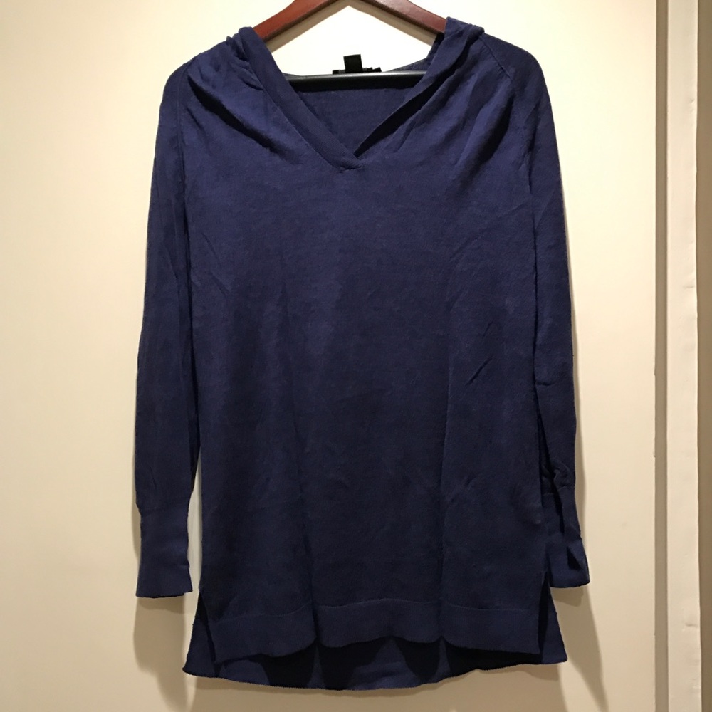 ✨DKNY✨ Hooded Light Sweater