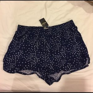 Hollister Dolphin shorts