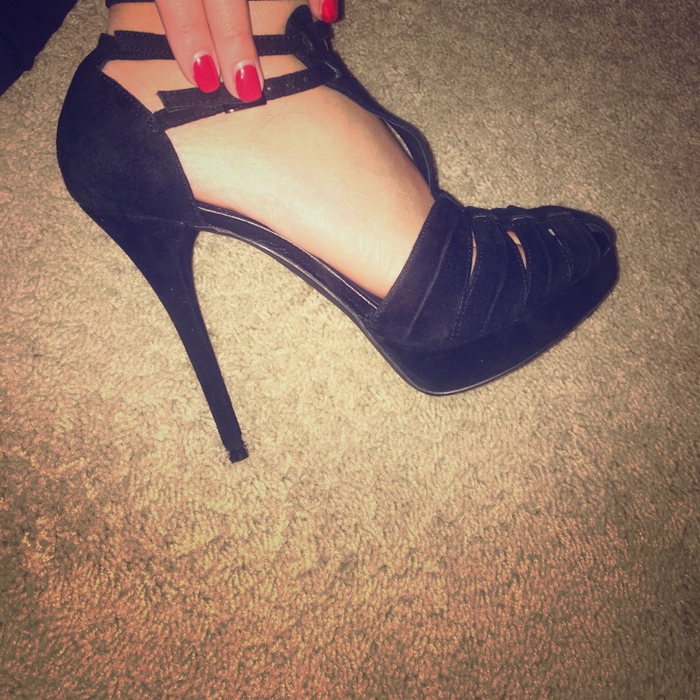 BNWT JOIE REXANNE Black Heels !!