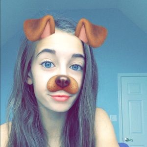 Meet your Posher, Ella