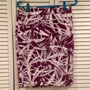 MUST GO! Tropic print LOFT pencil skirt