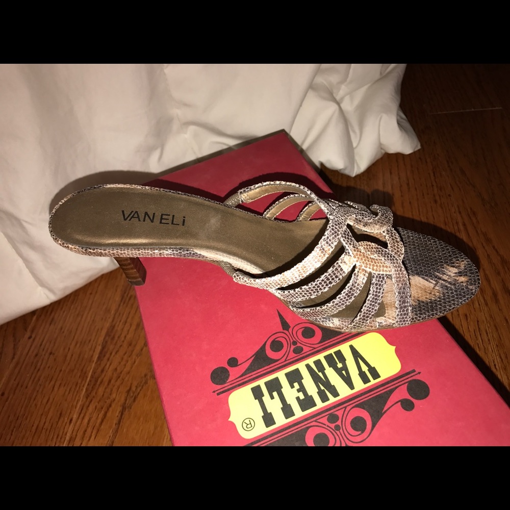 Venelli high heel