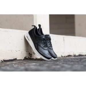 Nike Air Max Thea Pinnacle Sneakers 😍😍