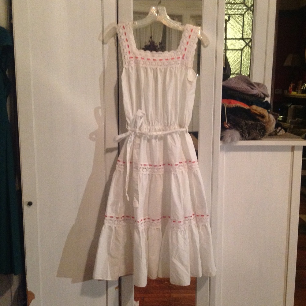 Vintage cotton dress with red ribbon.