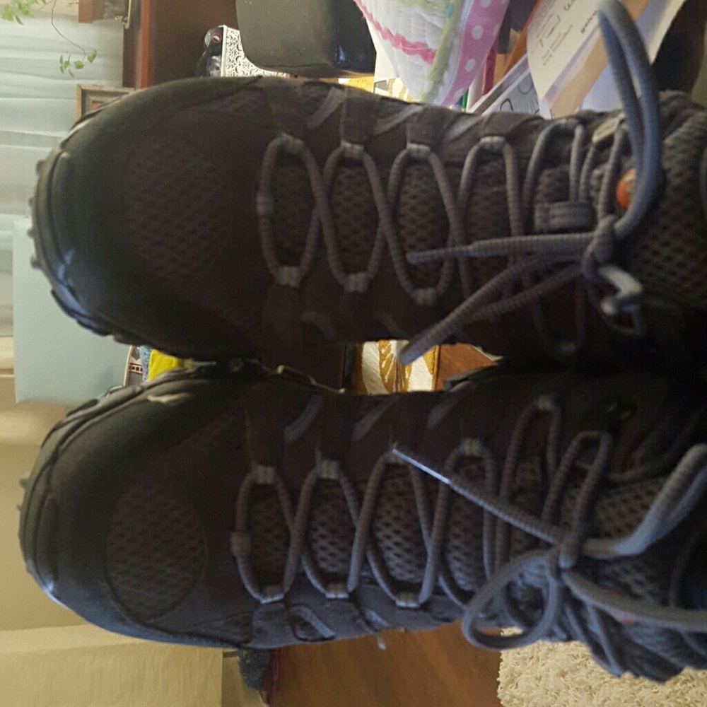 Merrelll hiking boots womens size 9.5