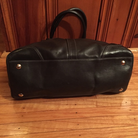 Coach black leather purse REDUCED! - Picture 4 of 8