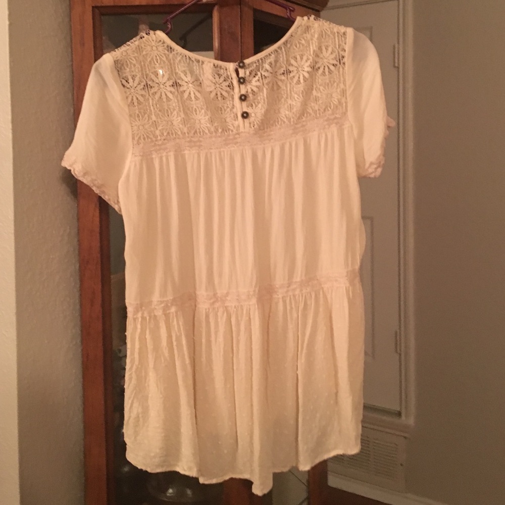 NWOT High-Low patterned shirt - Picture 2 of 3