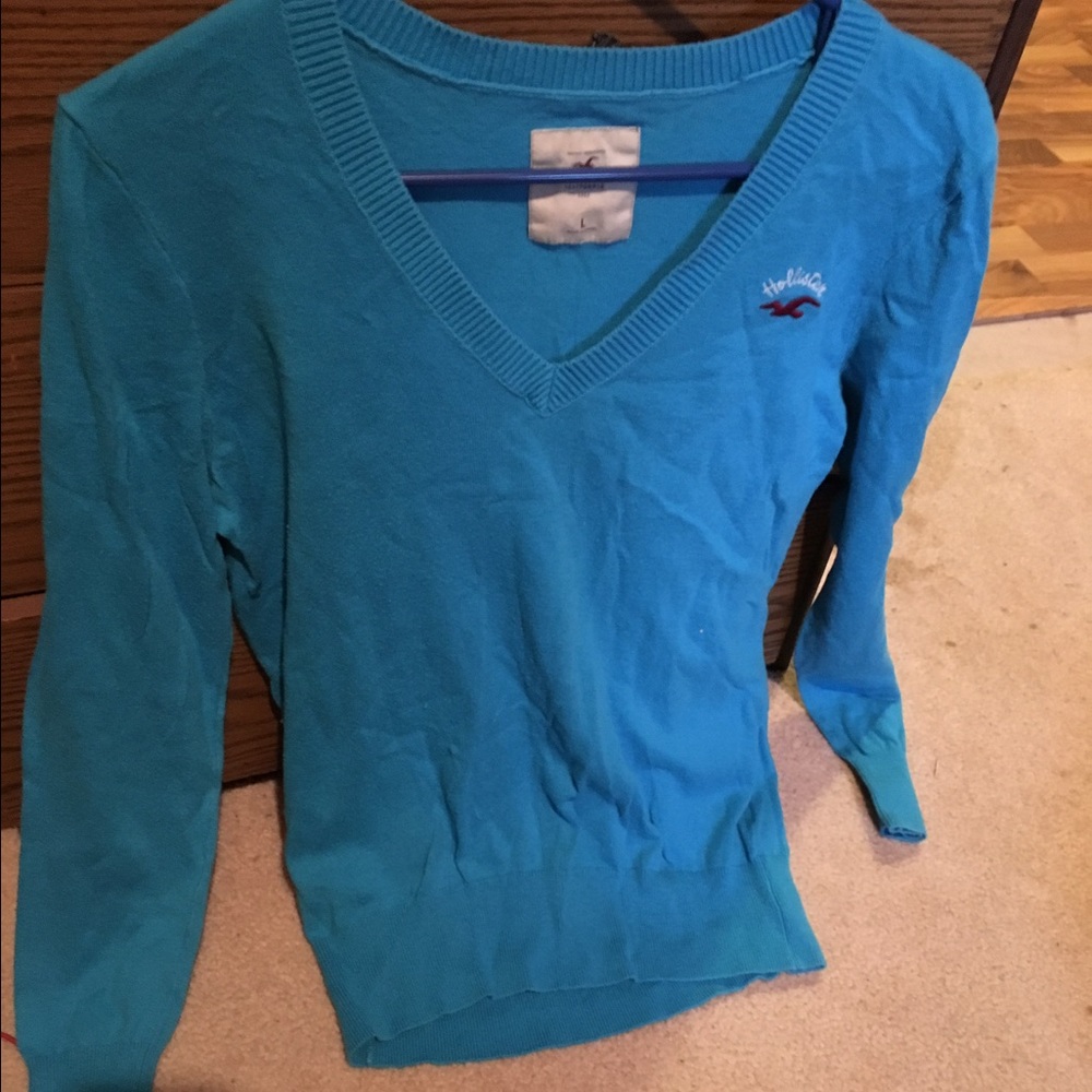 Super cute sweater from Hollister!