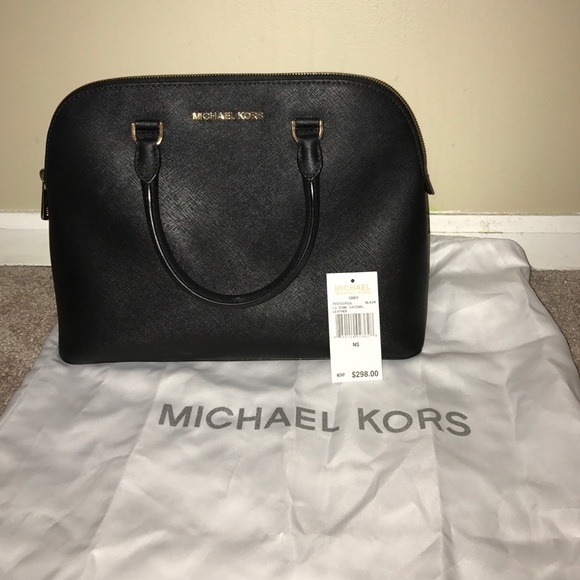 Michael Kors handbag - Picture 1 of 4