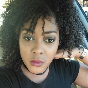 Meet your Posher, Neesha