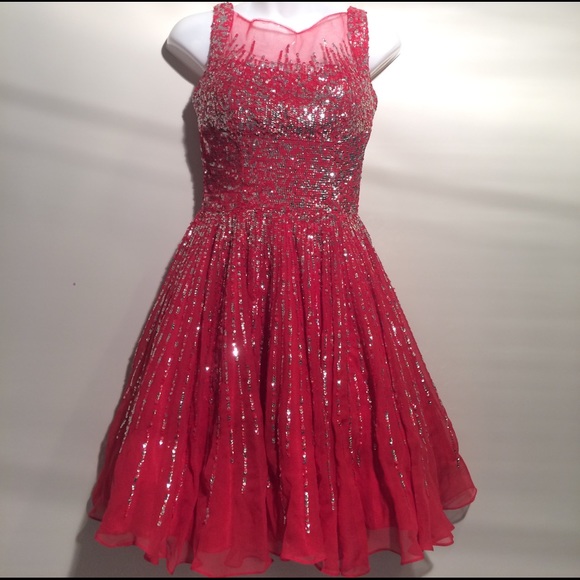 Sherri Hill Dresses & Skirts - Sherri Hill 100% Silk Sequin Short Prom Dress