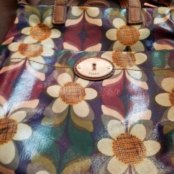 Fossil hand bag and wallet - Picture 3 of 7