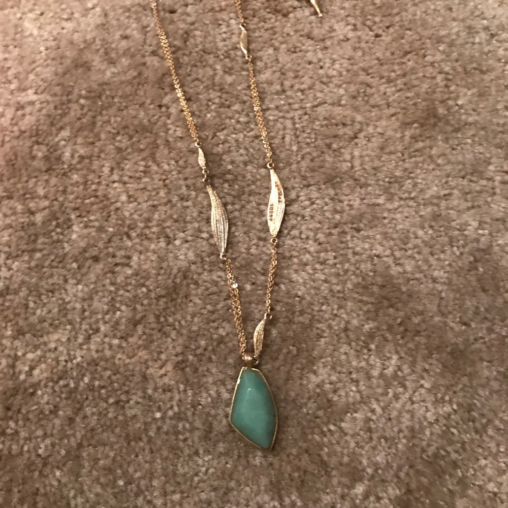 Women's necklace